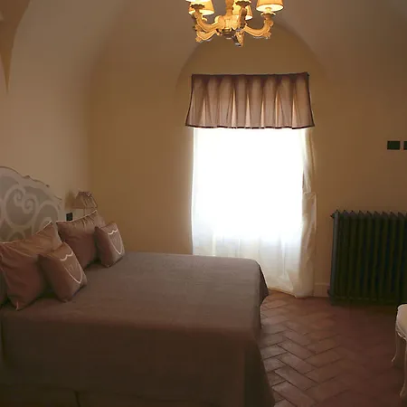 Sibilla Petit Relais مزرعة للإقامة *