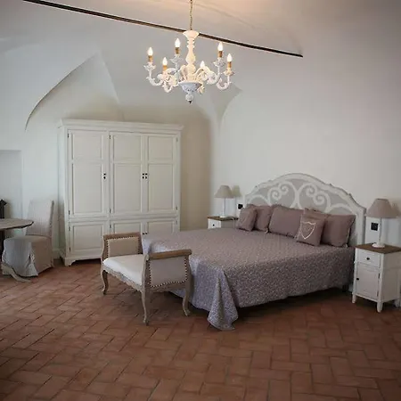 Lantgård Sibilla Petit Relais