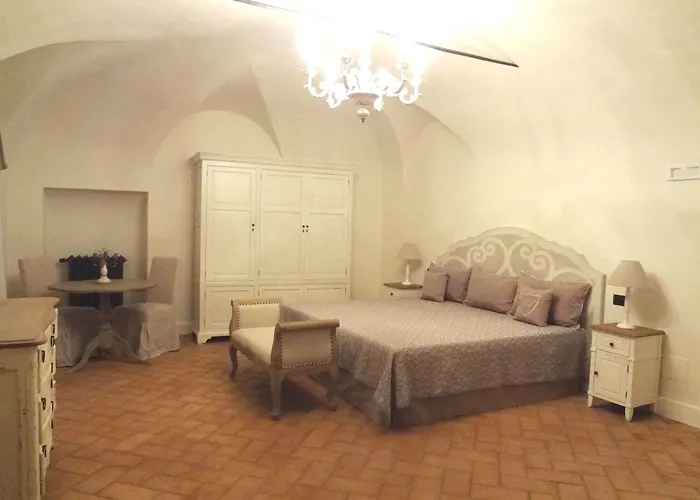 팜스테이 Sibilla Petit Relais *