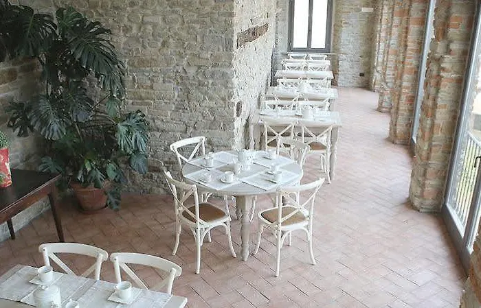 Sibilla Petit Relais